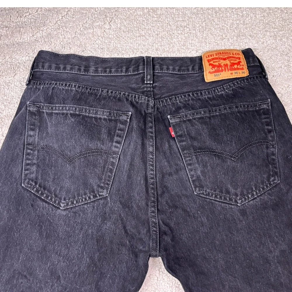 Levi's 501 Original Fit Jeans Men 36x30 Black‎ Straight Leg Button Fly Cotton